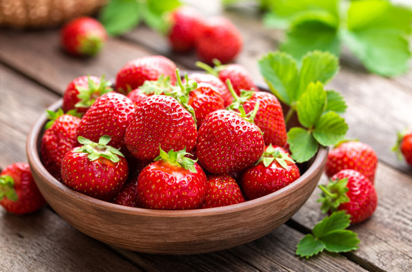 REWE Matthias Härzschel, Leipzig, NEO, Blog, Muttertag, Erdbeeren; Erdbeertorte