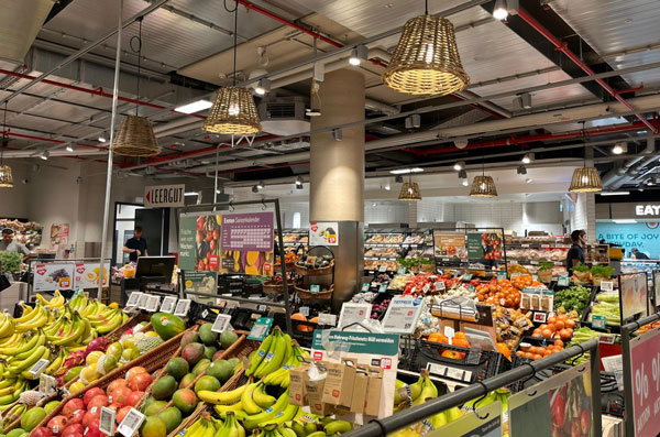 REWE Härzschel, NEO, Leipzig, Blog, Einkaufen in der Leipziger City, Parkhaus, Spezialitäten, Wein, Salatbar, Frischetheke, Service, Abholservice