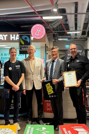 REWE Matthias Härzschel, NEO, Leipzig, Blog, Fairtrade, fair, Auszeichnung, Fairtrade-Town