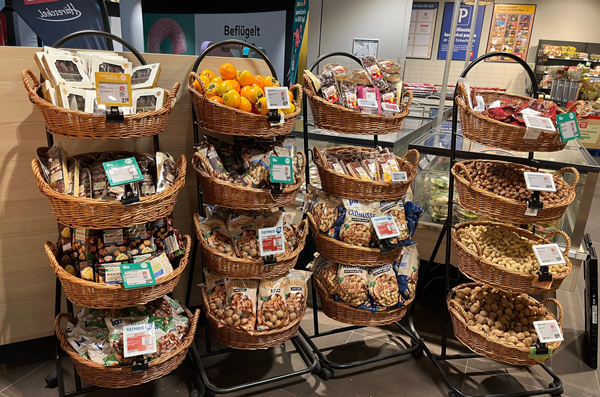 REWE Matthias Härzschel, NEO, Leipzig, Nuss, Erdnüsse, Walnüsse, Trockenfrüchte, getrocknete Aprikosen, Herbst